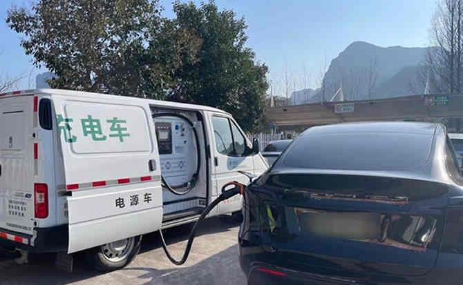 新华区汽车搭电